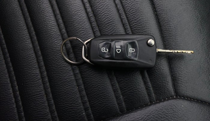 2018 Tata Tiago XZA PETROL, Petrol, Automatic, 44,034 km, Key Close Up