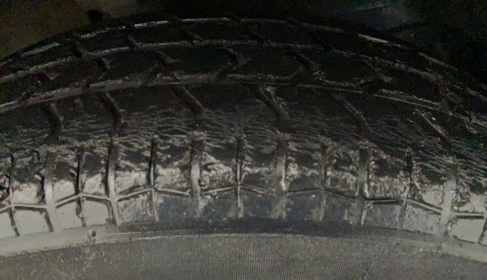 2012 Maruti Swift Dzire VXI, Petrol, Manual, 61,417 km, Left Front Tyre Tread