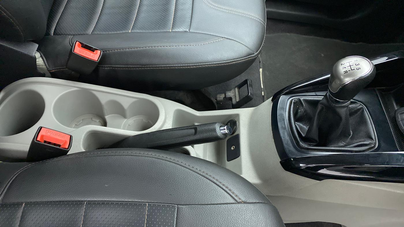 2017 Ford Ecosport 1.5TITANIUM TDCI, Diesel, Manual, 60,591 km, Gear Lever