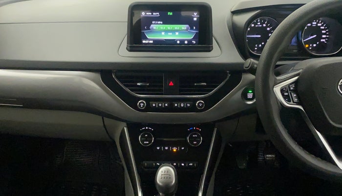 2018 Tata NEXON XZ PLUS PETROL, CNG, Manual, 48,402 km, Air Conditioner