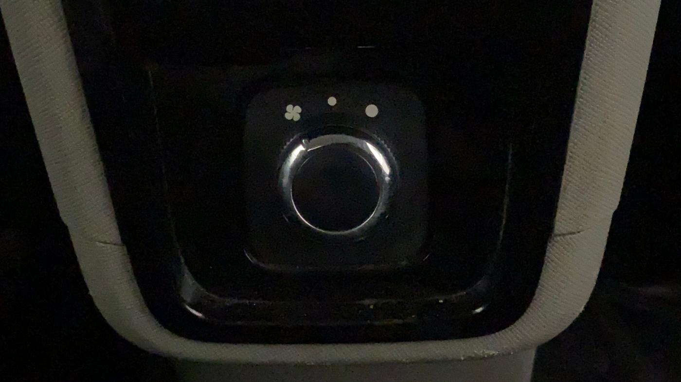 2018 Tata NEXON XZ PLUS PETROL, CNG, Manual, 48,402 km, Rear AC Temperature Control