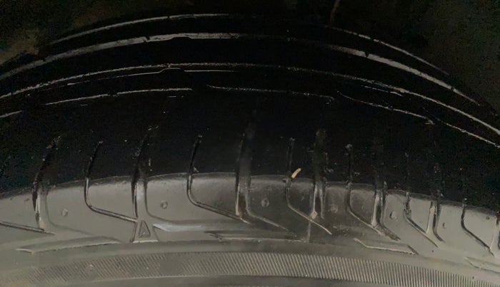 2018 Tata NEXON XZ PLUS PETROL, CNG, Manual, 48,402 km, Right Rear Tyre Tread