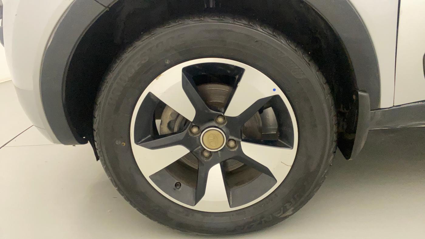 2018 Tata NEXON XZ PLUS PETROL, CNG, Manual, 48,402 km, Left Front Wheel