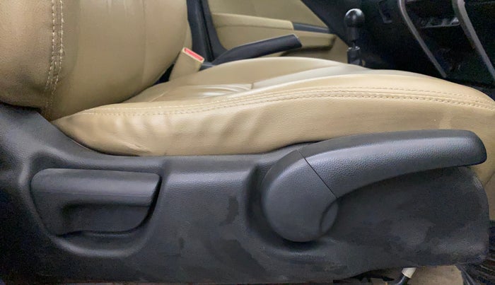 2016 Honda City 1.5L I-VTEC S MT, Petrol, Manual, 70,341 km, Driver Side Adjustment Panel