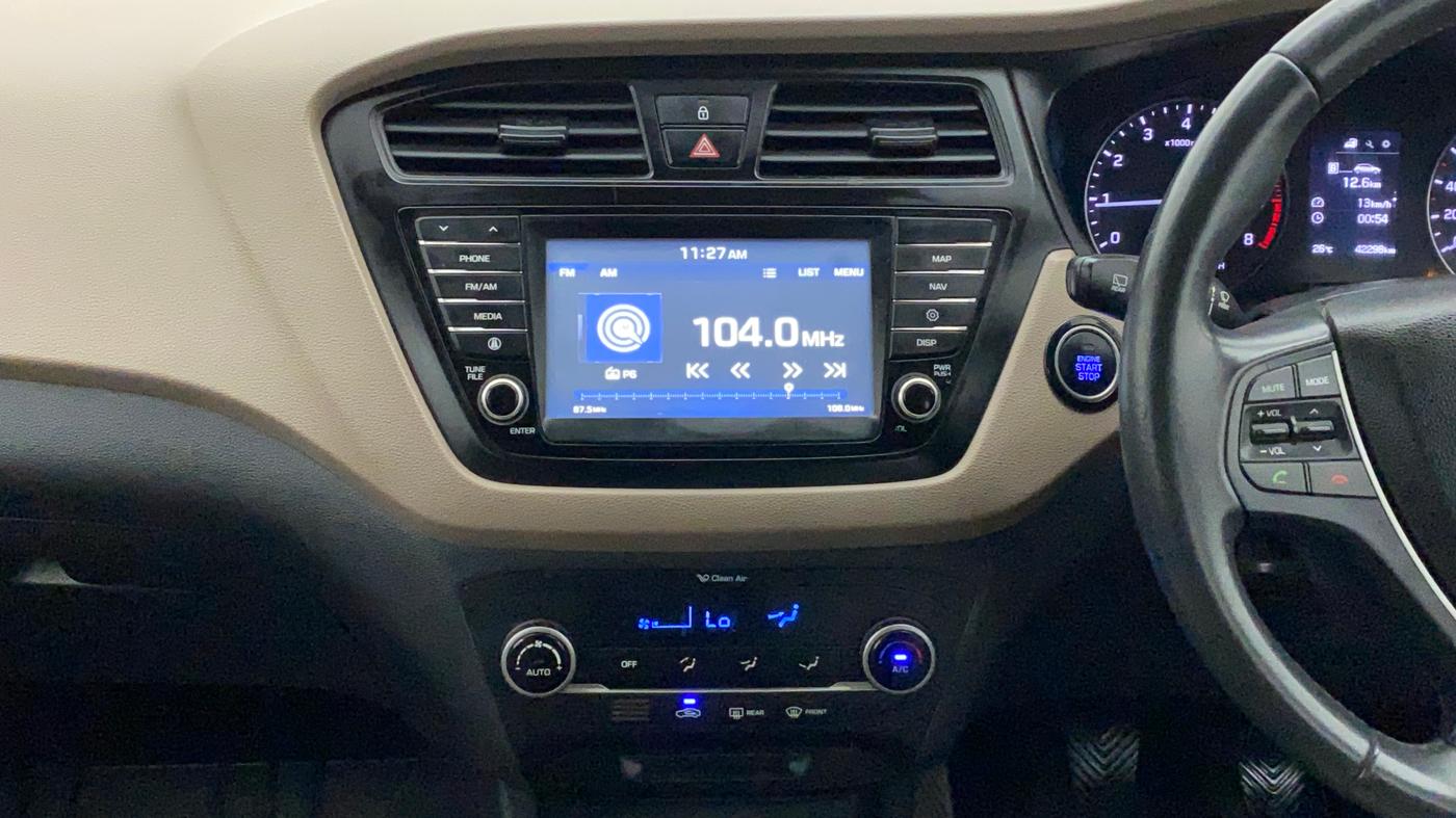 2017 Hyundai Elite i20 ASTA 1.2 (O), Petrol, Manual, 42,999 km, Air Conditioner