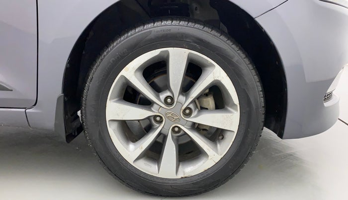 2017 Hyundai Elite i20 ASTA 1.2 (O), Petrol, Manual, 42,999 km, Right Front Wheel