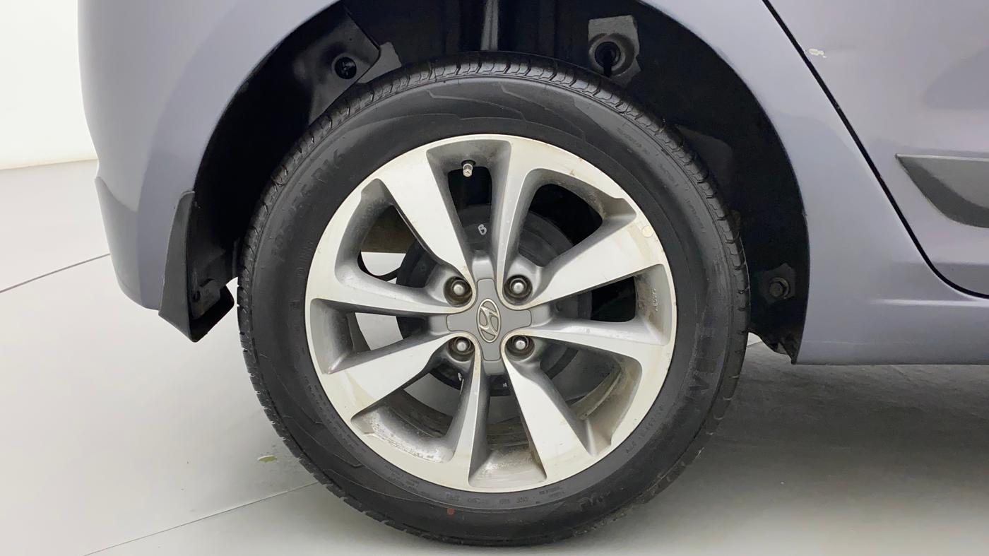 2017 Hyundai Elite i20 ASTA 1.2 (O), Petrol, Manual, 42,999 km, Right Rear Wheel