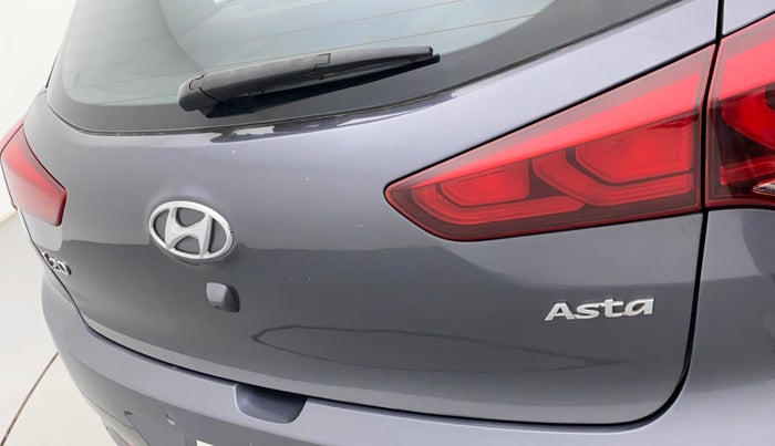 2017 Hyundai Elite i20 ASTA 1.2 (O), Petrol, Manual, 42,999 km, Dicky (Boot door) - Slightly dented