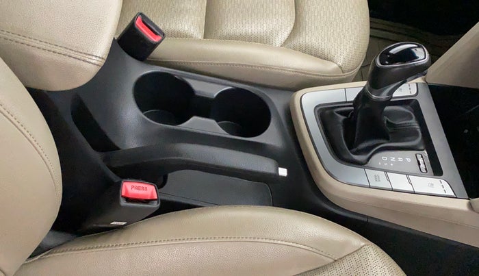 2020 Hyundai New Elantra 2.0 SX(O) AT PETROL, Petrol, Automatic, 91,917 km, Gear Lever