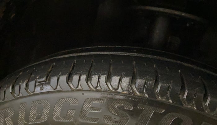2018 Maruti Dzire VXI, Petrol, Manual, 49,715 km, Right Front Tyre Tread