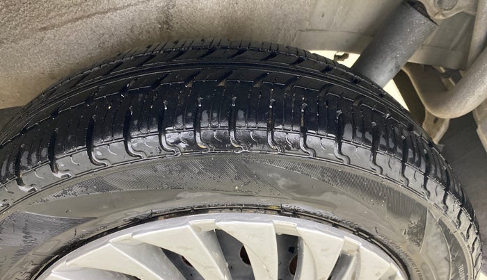 2016 Maruti Wagon R 1.0 VXI, Petrol, Manual, 72,917 km, Left Rear Tyre Tread