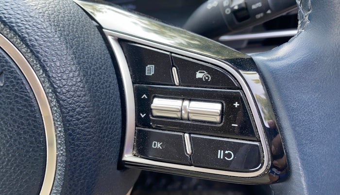 2022 KIA CARENS LUXURY PLUS 1.4 PETROL 7 STR, Petrol, Manual, 25,165 km, Adaptive Cruise Control