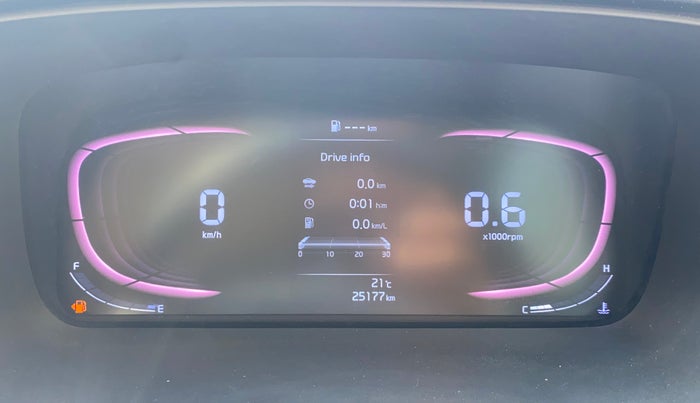 2022 KIA CARENS LUXURY PLUS 1.4 PETROL 7 STR, Petrol, Manual, 25,165 km, Odometer Image