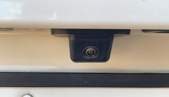 2022 KIA CARENS LUXURY PLUS 1.4 PETROL 7 STR, Petrol, Manual, 25,165 km, Parking Camera