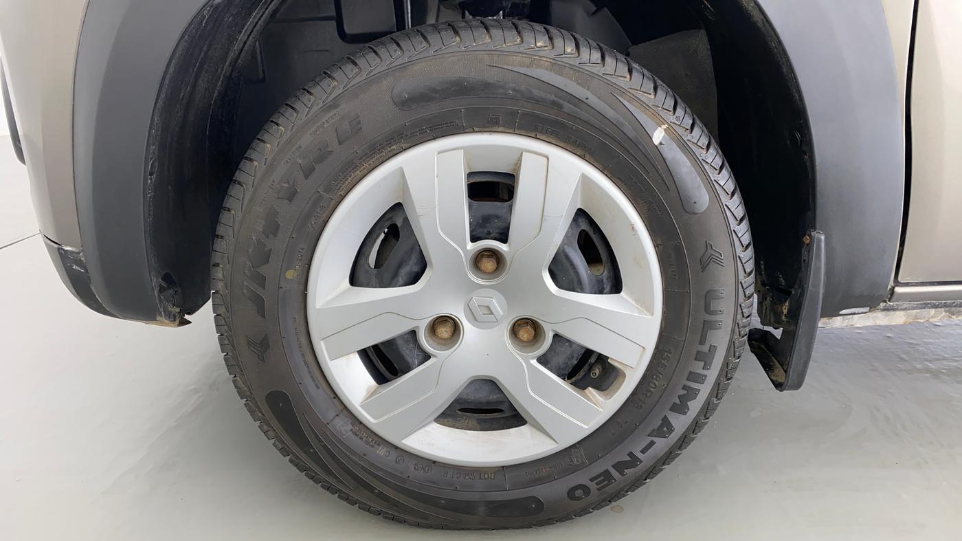 2019 Renault Kwid RXL, Petrol, Manual, 25,232 km, Left Front Wheel