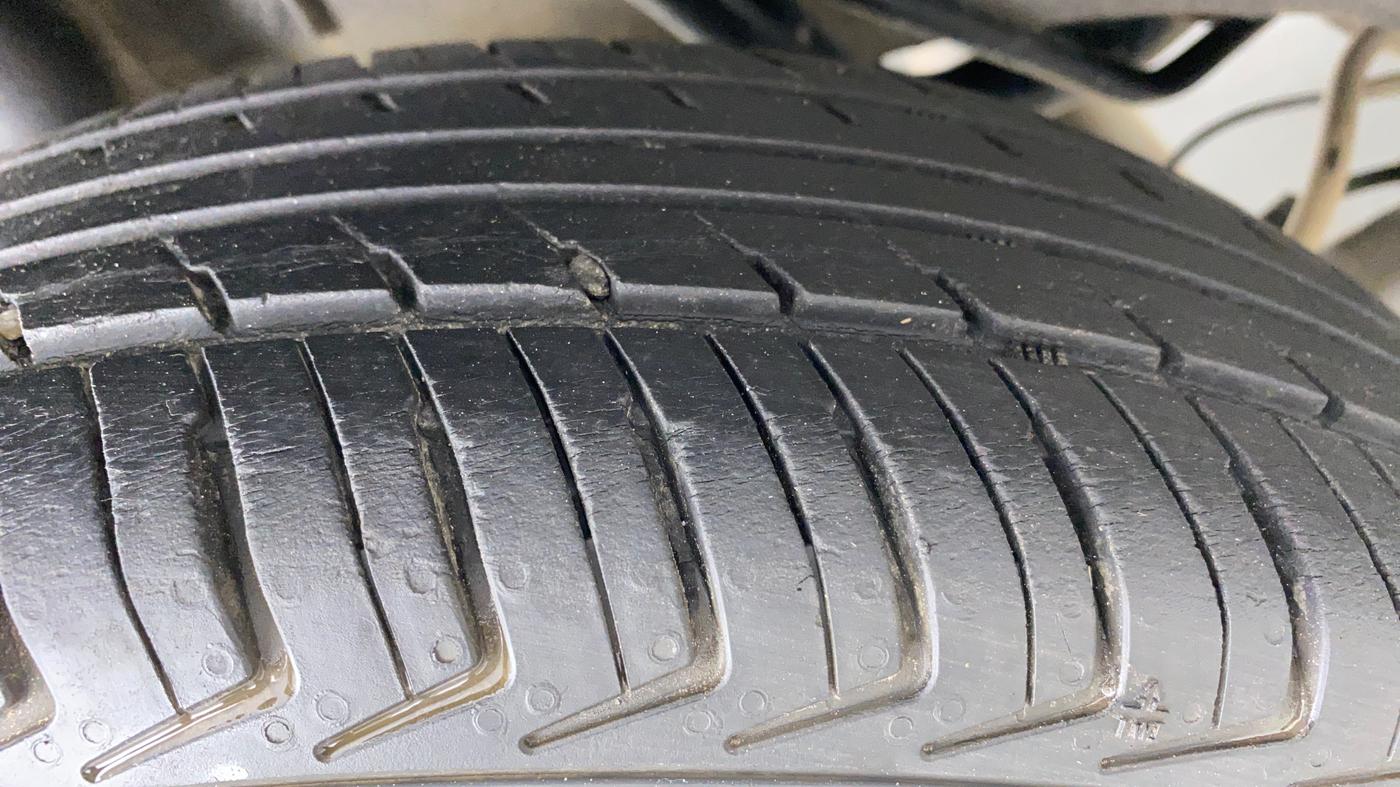 2019 Renault Kwid RXL, Petrol, Manual, 25,232 km, Right Rear Tyre Tread