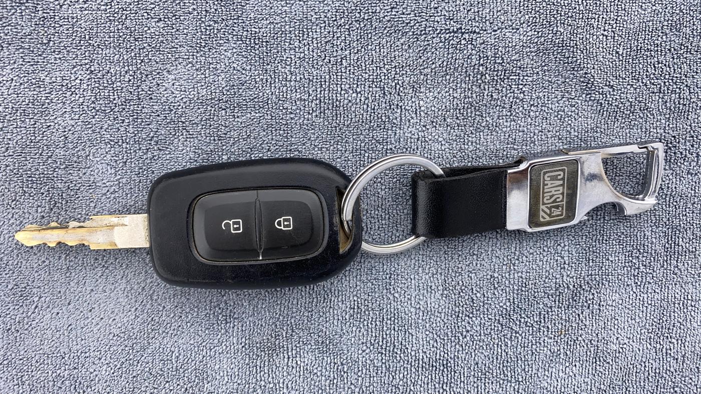 2019 Renault Kwid RXL, Petrol, Manual, 25,232 km, Key Close Up