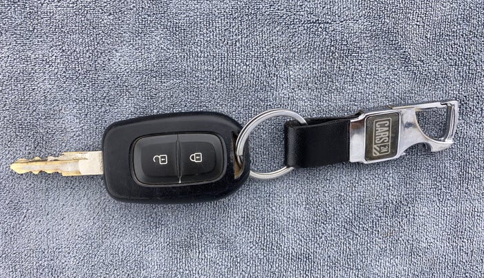 2019 Renault Kwid RXL, Petrol, Manual, 25,232 km, Key Close Up