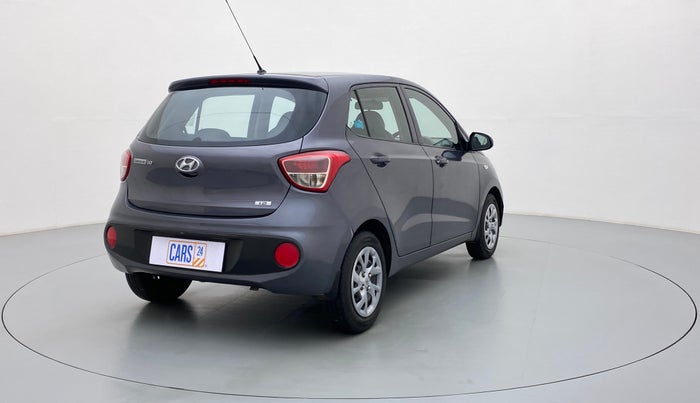 2017 Hyundai Grand i10 MAGNA 1.2 KAPPA VTVT, Petrol, Manual, 66,595 km, Right Back Diagonal