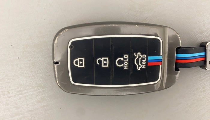 2020 KIA SONET HTX 1.0 IMT, Petrol, Manual, 14,394 km, Key Close Up