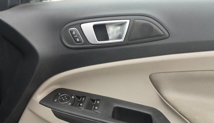 2020 Ford Ecosport TITANIUM + 1.5L PETROL AT, Petrol, Automatic, 64,721 km, Driver Side Door Panels Control