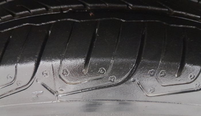 2020 Ford Ecosport TITANIUM + 1.5L PETROL AT, Petrol, Automatic, 64,721 km, Left Front Tyre Tread