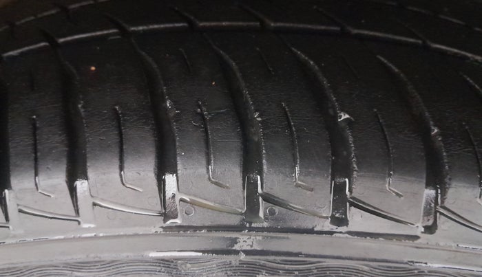 2020 Ford Ecosport TITANIUM + 1.5L PETROL AT, Petrol, Automatic, 64,721 km, Right Front Tyre Tread