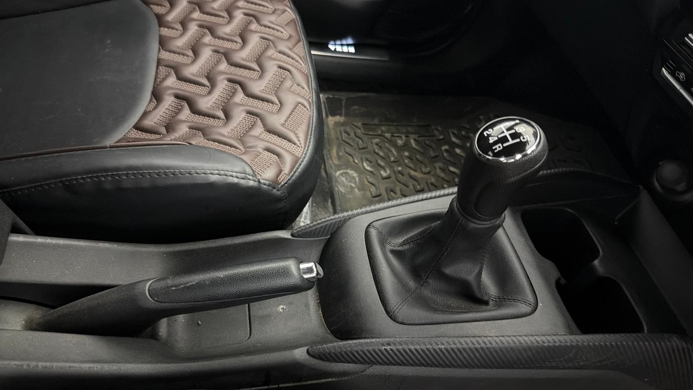2023 Maruti FRONX DELTA PLUS 1.2MT, Petrol, Manual, 15,074 km, Gear Lever