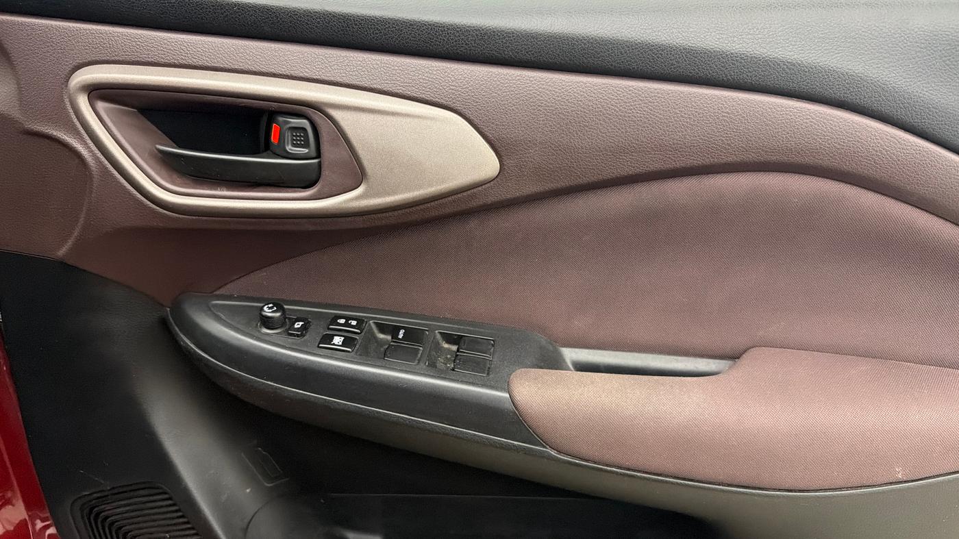 2023 Maruti FRONX DELTA PLUS 1.2MT, Petrol, Manual, 15,074 km, Driver Side Door Panels Control