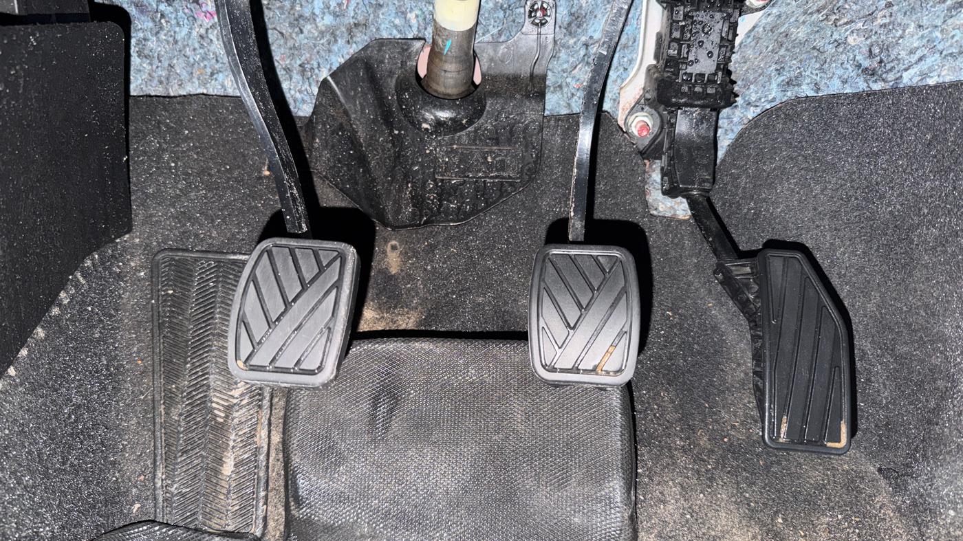 2023 Maruti FRONX DELTA PLUS 1.2MT, Petrol, Manual, 15,074 km, Pedals