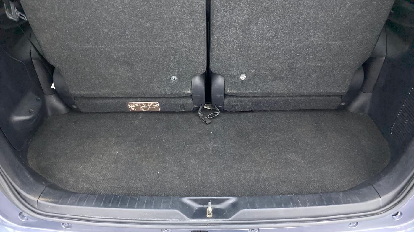 2018 Toyota Innova Crysta 2.4 GX 7 STR, Diesel, Manual, 53,092 km, Boot Inside