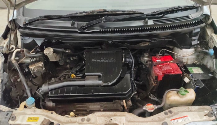 2014 Maruti Ertiga ZXI, CNG, Manual, 47,925 km, Engine View