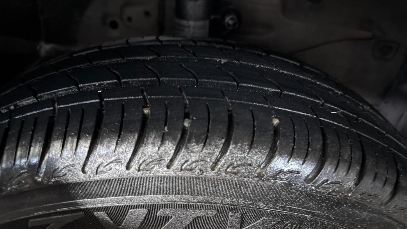 2016 Honda Amaze 1.2L I-VTEC S, Petrol, Manual, 66,175 km, Right Front Tyre Tread