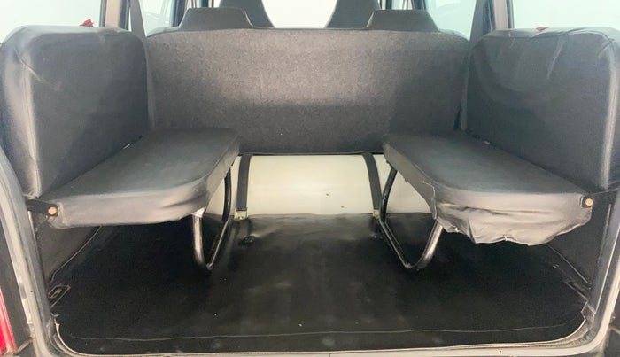 2022 Maruti Eeco 5 STR AC CNG (O), CNG, Manual, 24,381 km, Boot Inside