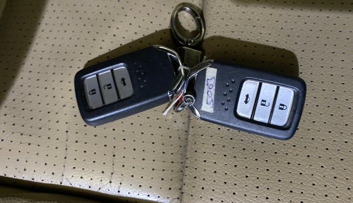 2018 Honda City 1.5L I-VTEC ZX CVT, Petrol, Automatic, 86,900 km, Key Close Up