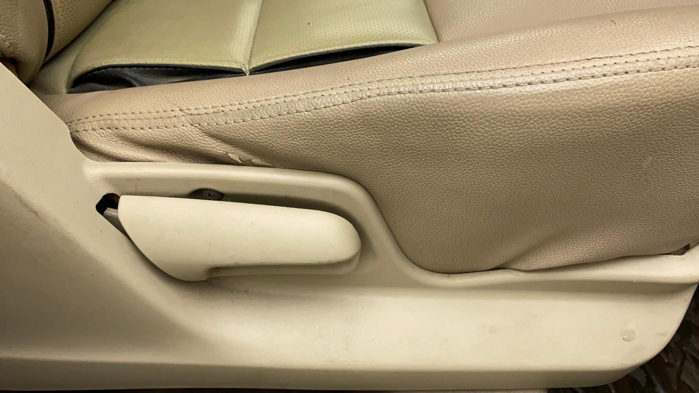 2014 Maruti Swift Dzire VXI, Petrol, Manual, 48,522 km, Driver Side Adjustment Panel