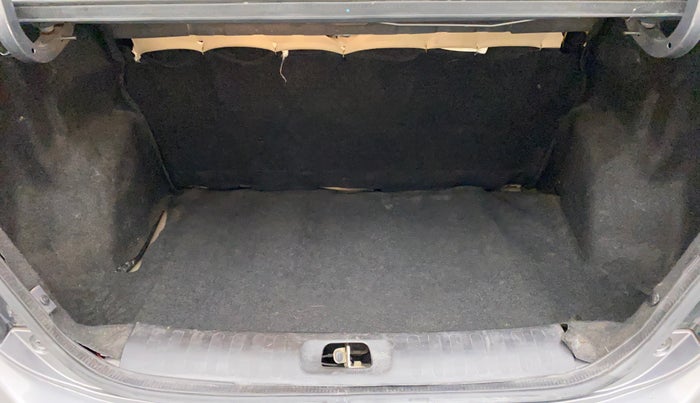 2014 Maruti Swift Dzire VXI, Petrol, Manual, 48,522 km, Boot Inside
