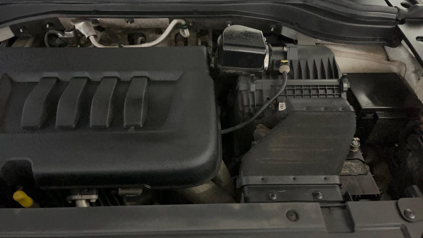 2022 Mahindra XUV700 AX 7 LUXURY D MT 7 STR, Diesel, Manual, 48,333 km, Engine View - Left