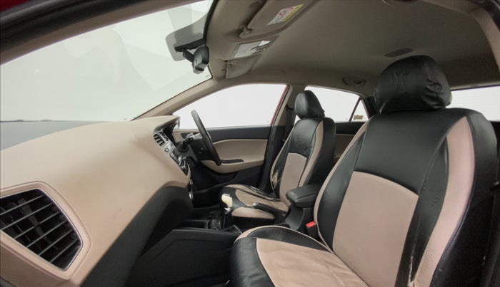 2016 Hyundai Elite i20 ASTA 1.2, Petrol, Manual, 1,10,065 km, Right Side Front Door Cabin