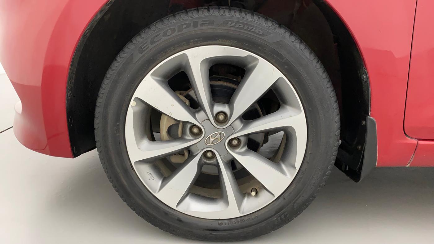 2016 Hyundai Elite i20 ASTA 1.2, Petrol, Manual, 1,10,065 km, Left Front Wheel