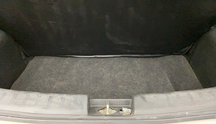 2013 Maruti Swift VXI, Petrol, Manual, 65,866 km, Boot Inside