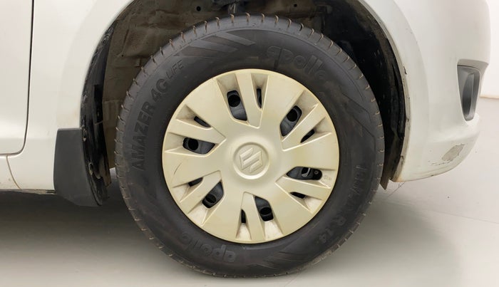 2013 Maruti Swift VXI, Petrol, Manual, 65,866 km, Right Front Wheel