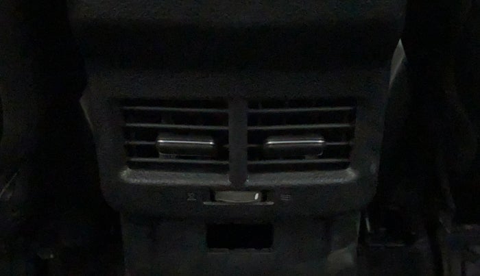 2022 Maruti BREZZA ZXI SMART HYBRID DUAL TONE, Petrol, Manual, 23,928 km, Rear AC Vents