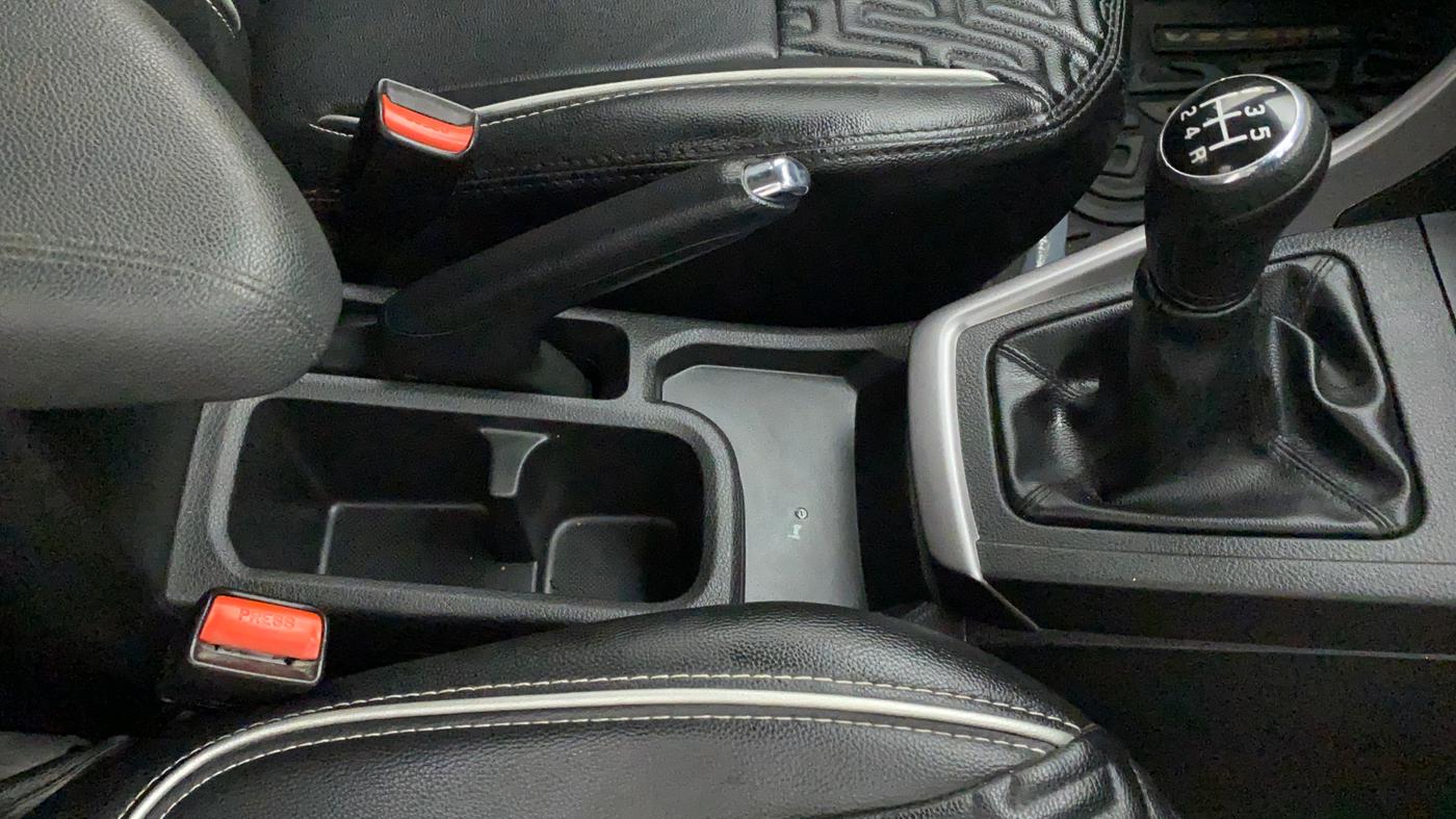 2022 Maruti BREZZA ZXI SMART HYBRID DUAL TONE, Petrol, Manual, 23,928 km, Gear Lever