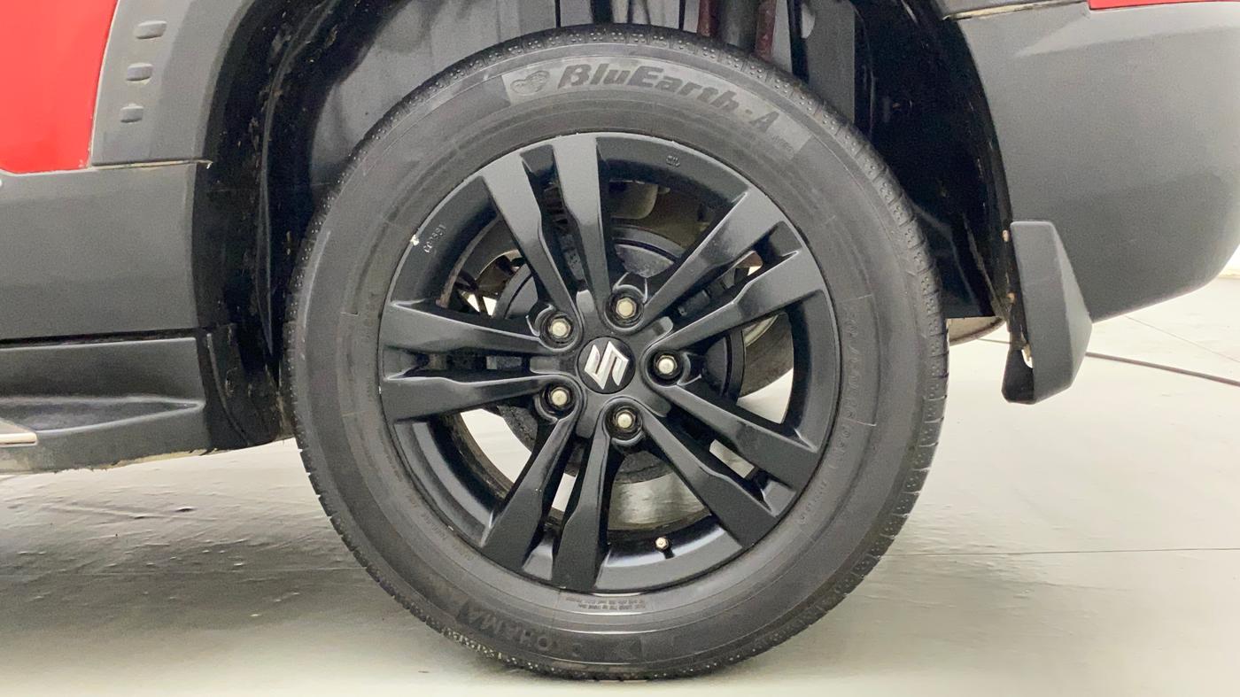 2022 Maruti BREZZA ZXI SMART HYBRID DUAL TONE, Petrol, Manual, 23,928 km, Left Rear Wheel