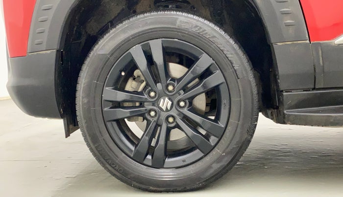 2022 Maruti BREZZA ZXI SMART HYBRID DUAL TONE, Petrol, Manual, 23,928 km, Left Front Wheel