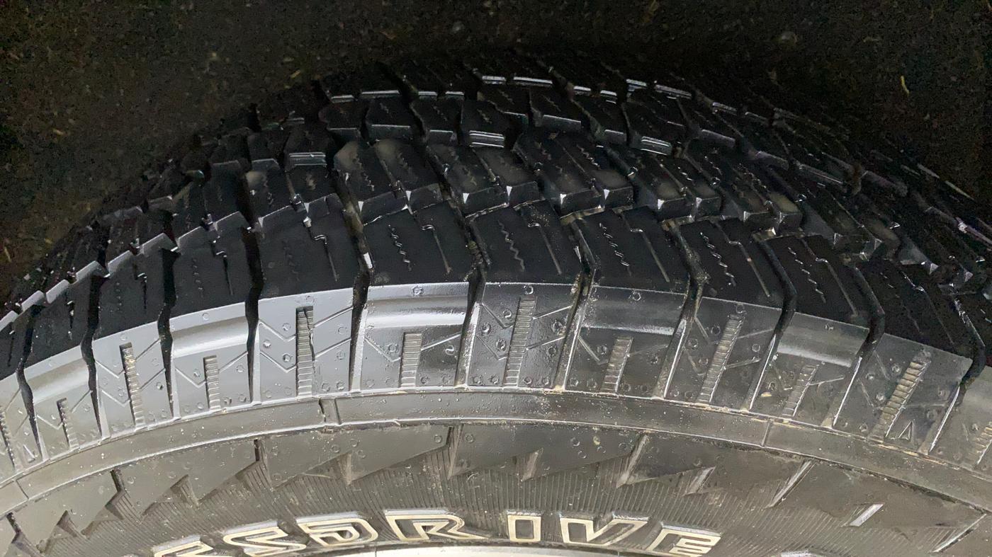 2024 Mahindra SCORPIO-N Z6 DIESEL AT 2WD 7 STR, Diesel, Automatic, 77,294 km, Left Rear Tyre Tread