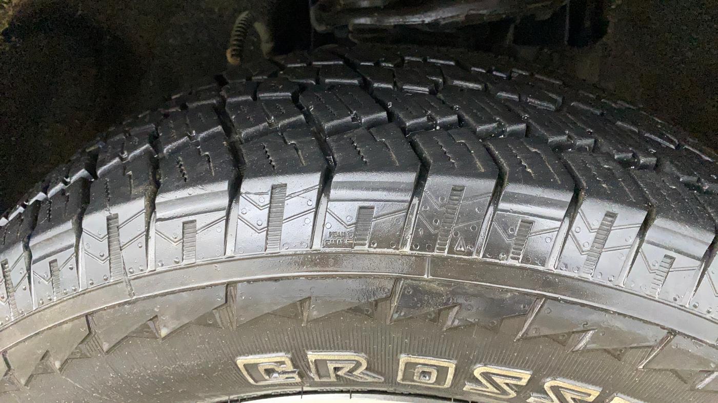 2024 Mahindra SCORPIO-N Z6 DIESEL AT 2WD 7 STR, Diesel, Automatic, 77,294 km, Right Front Tyre Tread