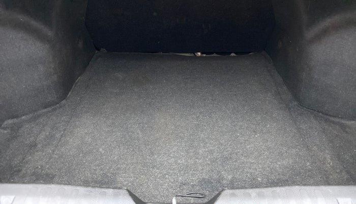 2015 Maruti Ciaz  ZDI SHVS, Diesel, Manual, 76,835 km, Boot Inside