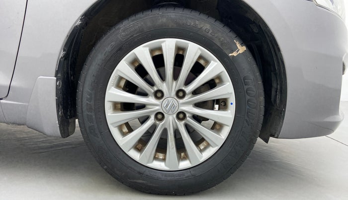 2015 Maruti Ciaz  ZDI SHVS, Diesel, Manual, 76,835 km, Right Front Wheel